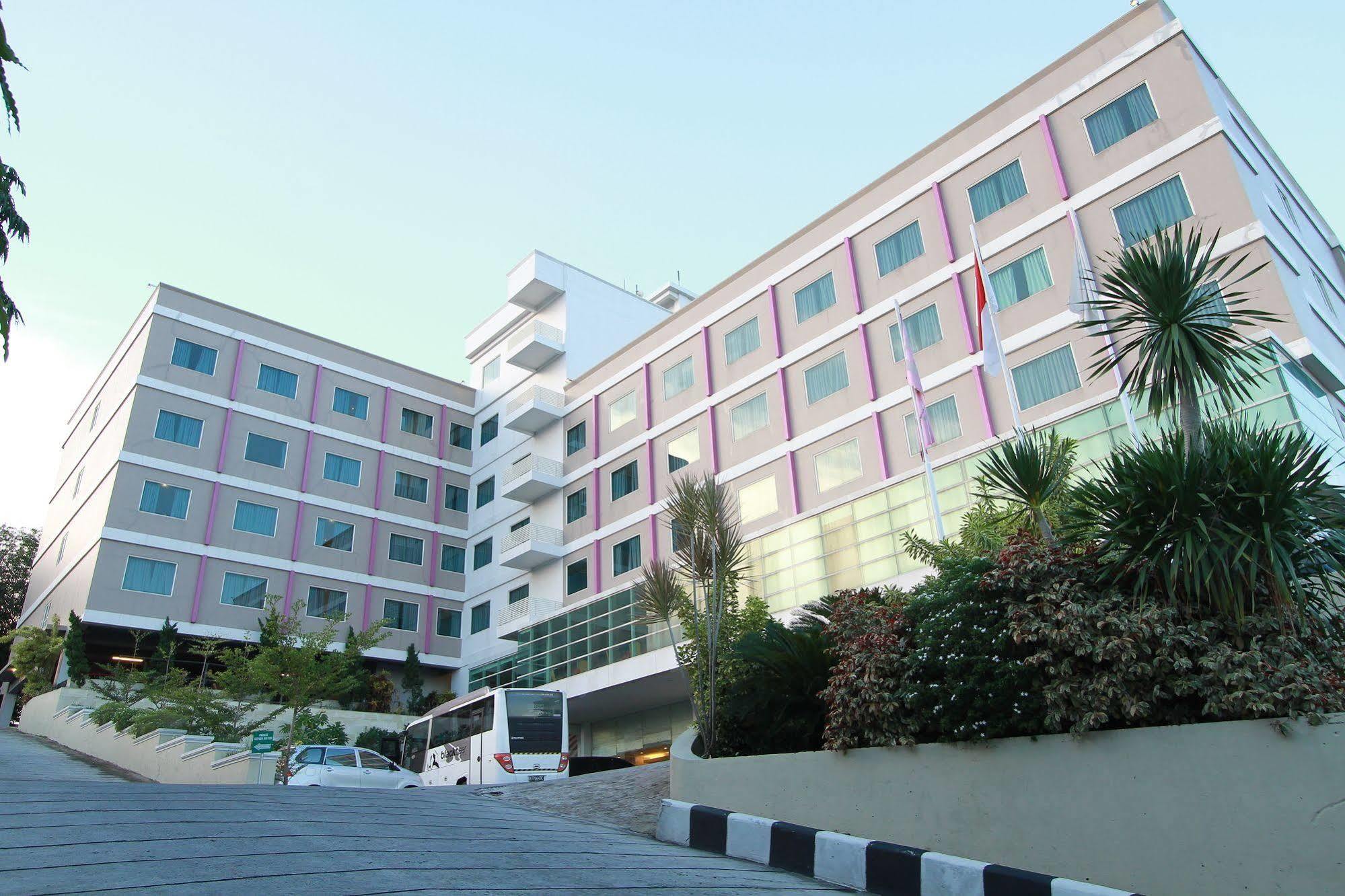 D'Primahotel Balikpapan Екстер'єр фото