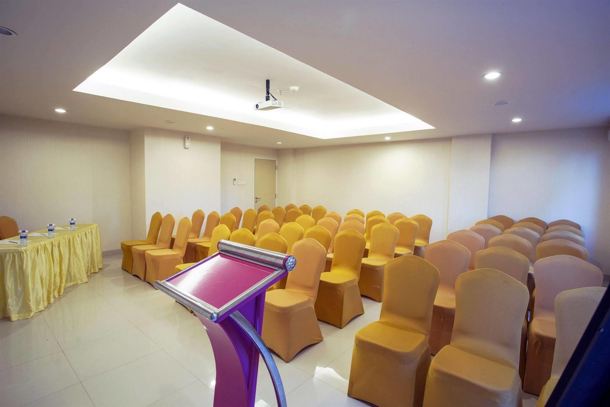 D'Primahotel Balikpapan Екстер'єр фото